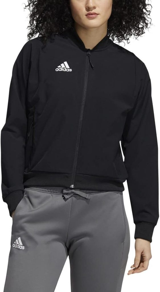 Test du blouson aviateur adidas Sideline 21 pour femme