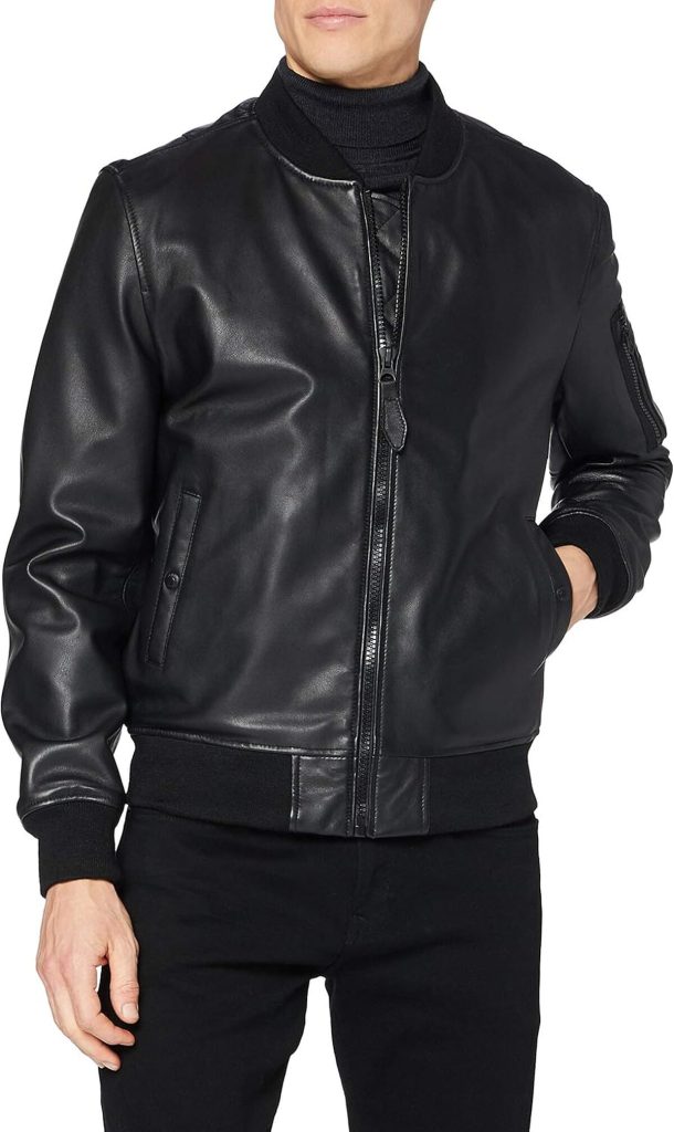 Test du bomber en cuir Schott NYC : style et élégance au rendez-vous