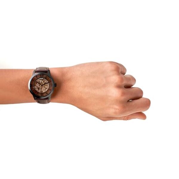 Explorez notre test complet de la montre Fossil Townsman pour homme : fonctionnements, design et avis sur son mouvement automatique stylé et performant.