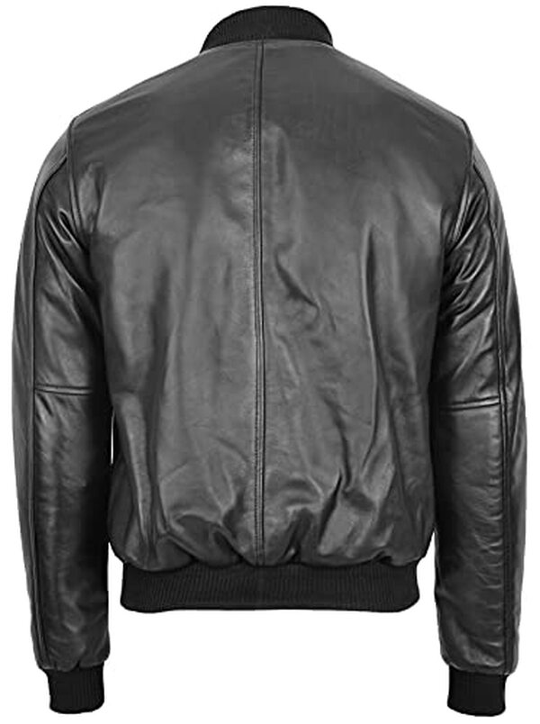 Découvrez notre test complet de la veste bomber en cuir noir House of Leather Varsity Ryan : qualité, confort et style réunis pour un look tendance et audacieux.