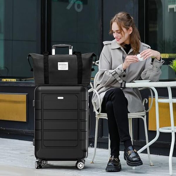 Explorez notre test complet des valises rigides SHOWKOO : légèreté remarquable, durabilité à toute épreuve et rapport qualité-prix imbattable pour vos voyages