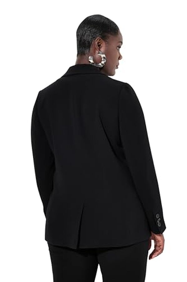 Découvrez notre avis complet sur le blazer Ulla Popken taille 50 : style chic, qualité et confort pour les femmes en grandes tailles. Test et conseils d'achat. 