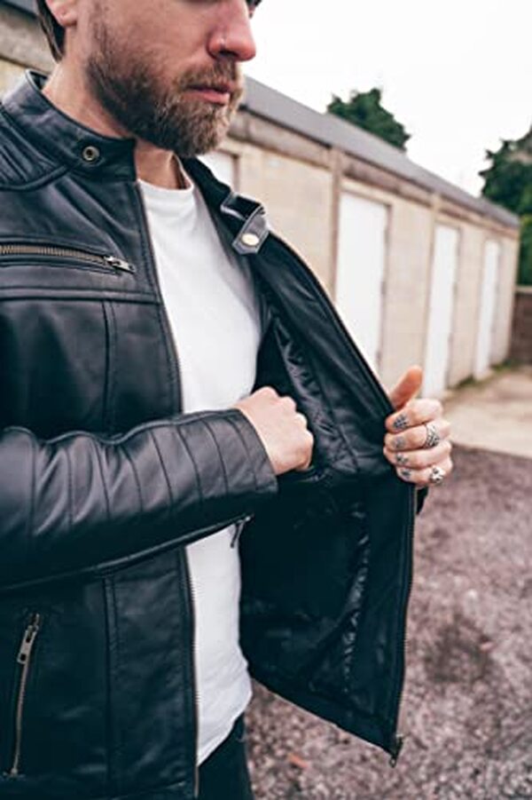 Découvrez notre avis détaillé sur la veste en cuir Texpeed : style motard véritable, qualité et confort testés pour vous. 