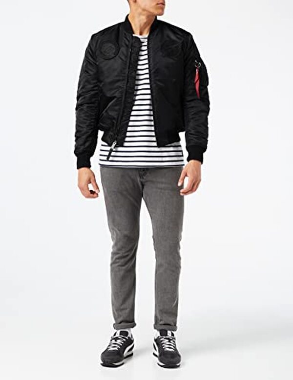Découvrez notre test détaillé de la veste bomber Alpha Industries MA-1 VF NASA noire. Qualité, design et performance : tous les détails de ce classique intemporel. 