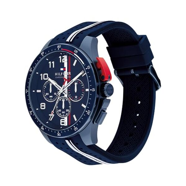 Découvrez notre test complet de la montre chronographe Tommy Hilfiger homme avec bracelet silicone. Avis détaillé, caractéristiques et performances du modèle quartz. 