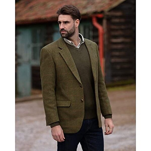 Découvrez notre avis détaillé sur le blazer Windsor Tweed Walker and Hawkes : qualité de fabrication, confort et élégance intemporelle pour un investissement mode durable. 